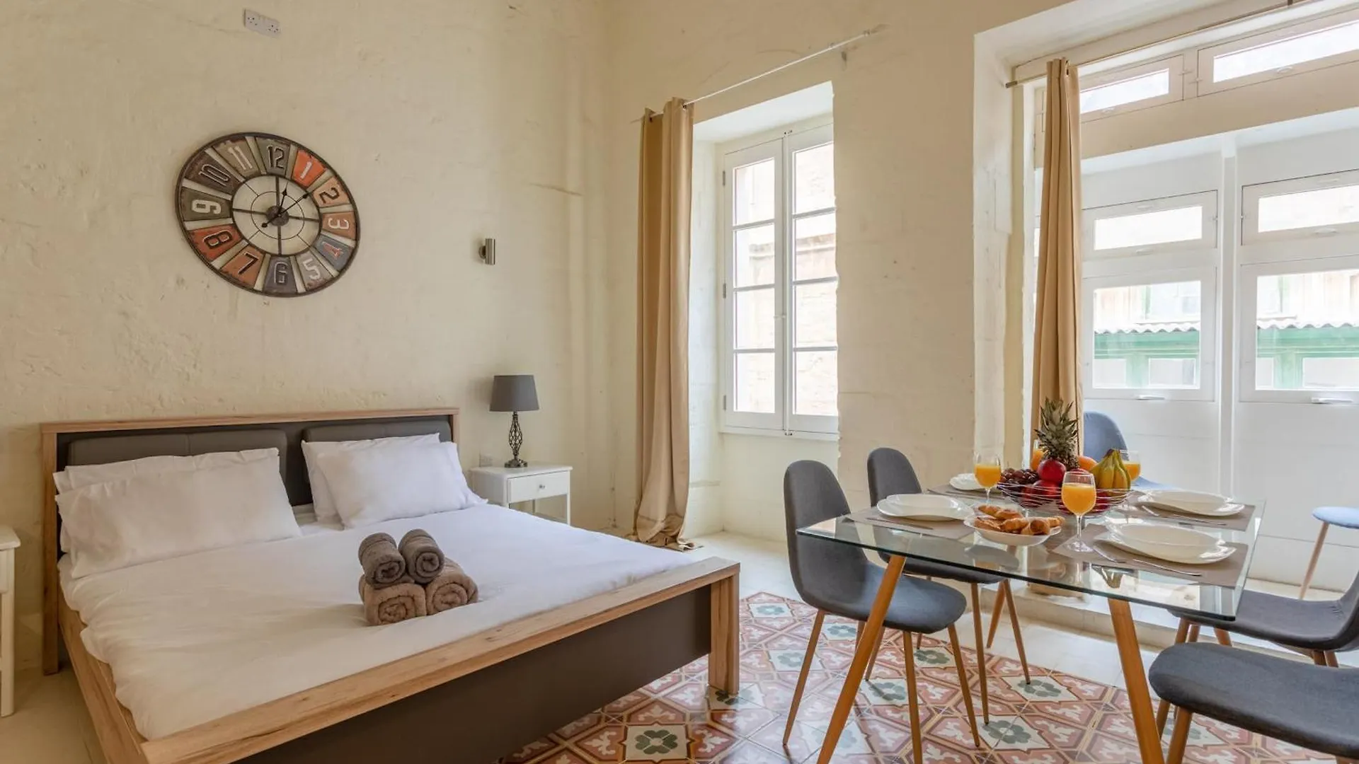 Valletta Exclusive 3Br House With Rooftop Terrace - Cityapartmentstay